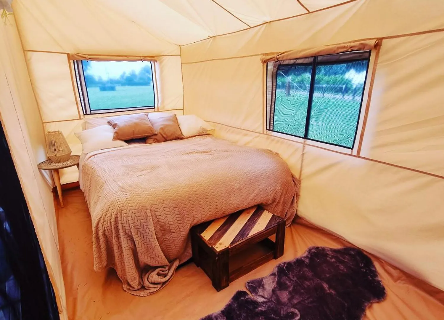 Bell Tent Village Nottingham Luxury tent