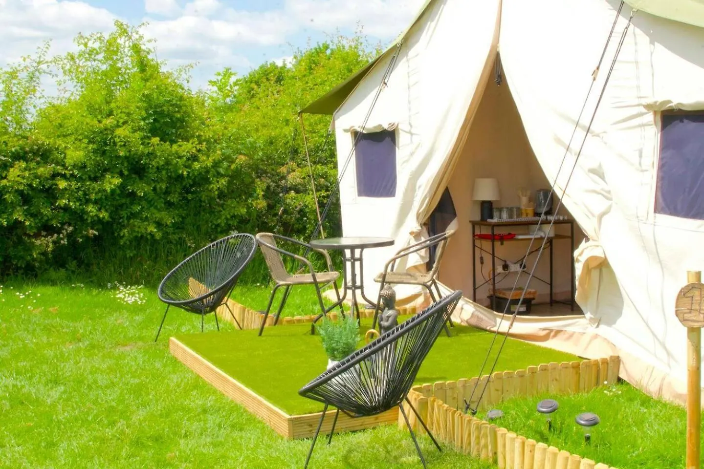 Bell Tent Village Nottingham 0*,