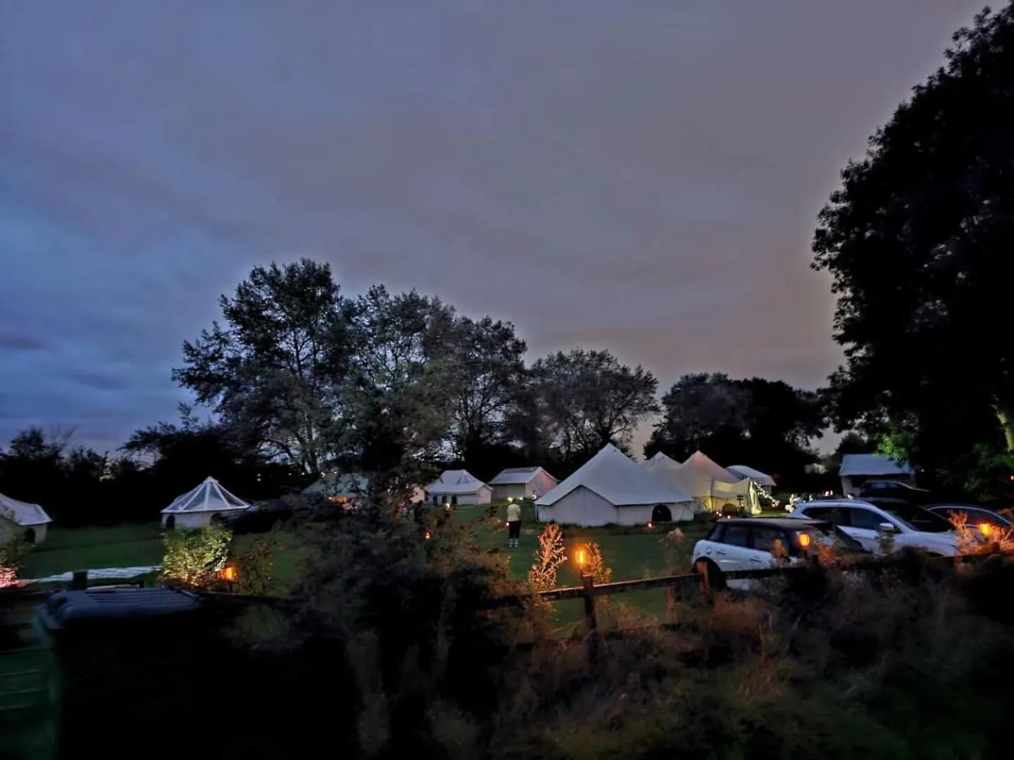 Glamping Bell Tent Village Nottingham Regno Unito